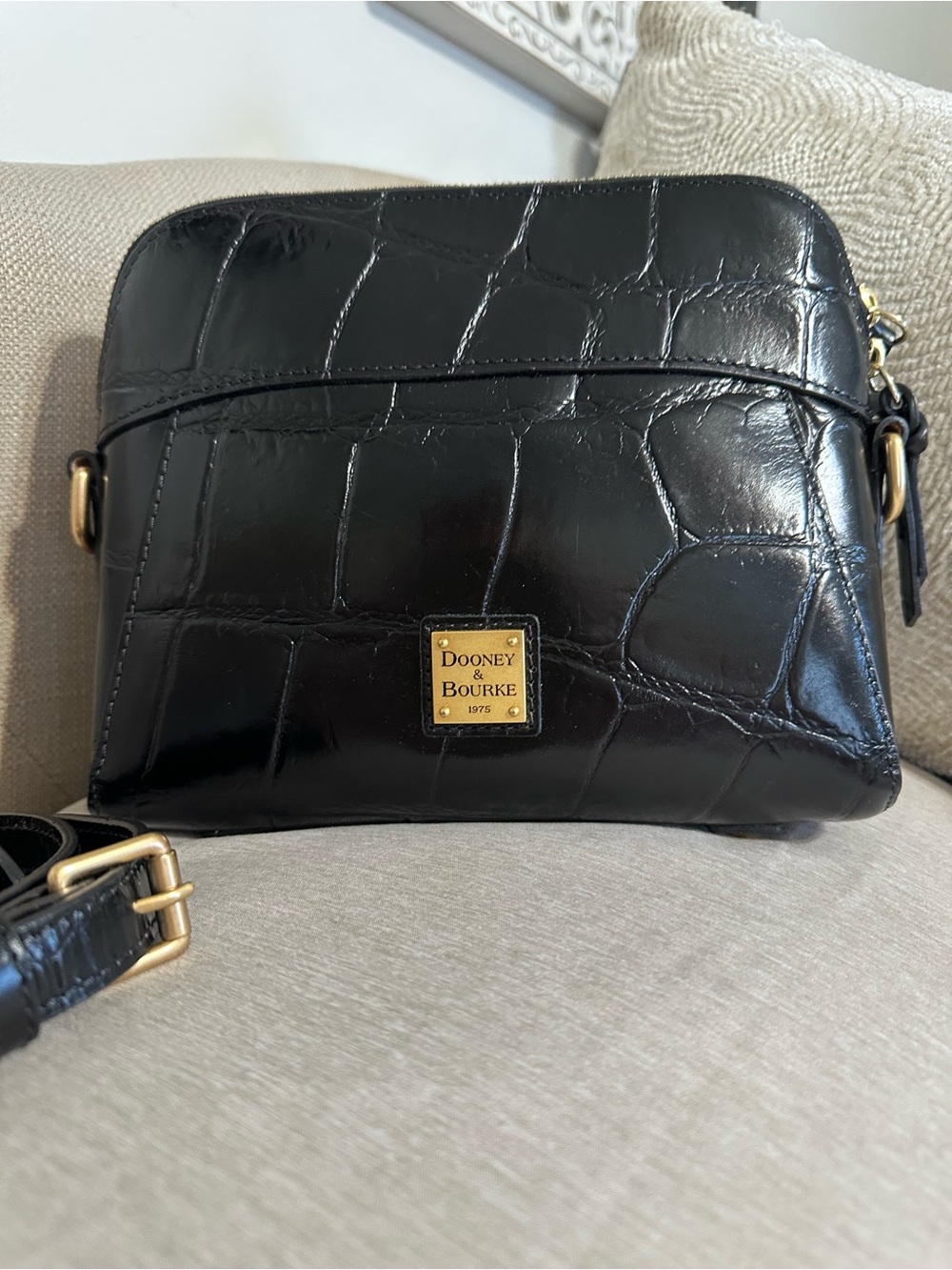 Dooney & Bourke Denison  Black Croc-Embossed Leather Crossbody NWT - Picture 4 of 16